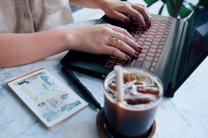 Freelance Copywriter Singapore: Hiring, Pricing, and Quality Evaluation