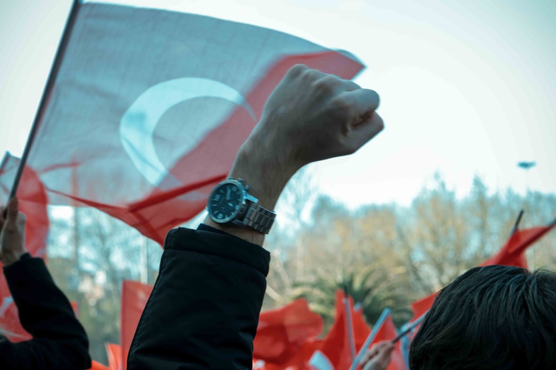 Red Flags to Watch For — LinkedIn Marketing Agency Singapore: Choosing a B2B-Native Partner